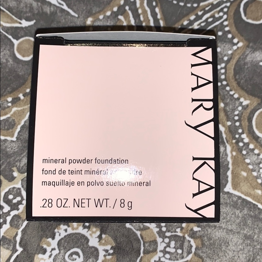 Mary Kay mineral powder foundation